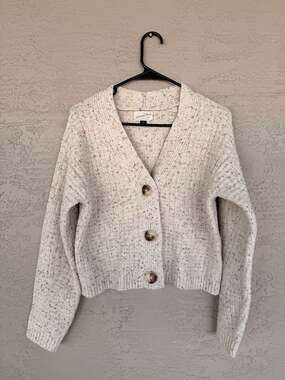 Universal Thread Speckled V-Neck Button-Up Cardigan, Cream Multi-Color, Size XS
